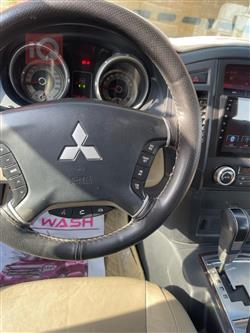 ميتسوبيشي باجيرو